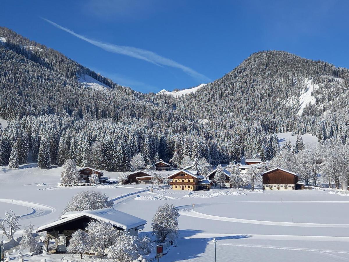 Landhaus St. Georg ซังต์ มาร์ติน อัม เทนเนนเกอเบียร์เกอ ภายนอก รูปภาพ